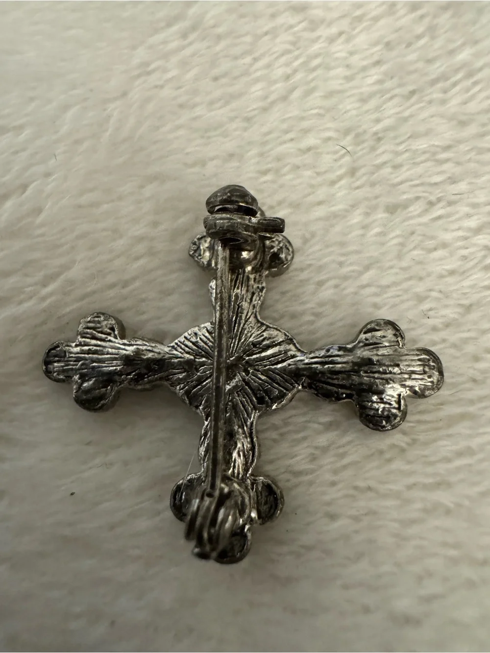 Vintage-Inspired Silver Cross Brooch with Brown Stones